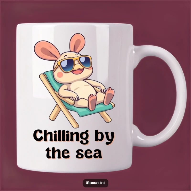 Funny Beach Mussel Mug: Sunglasses Character Gift for Relaxation!